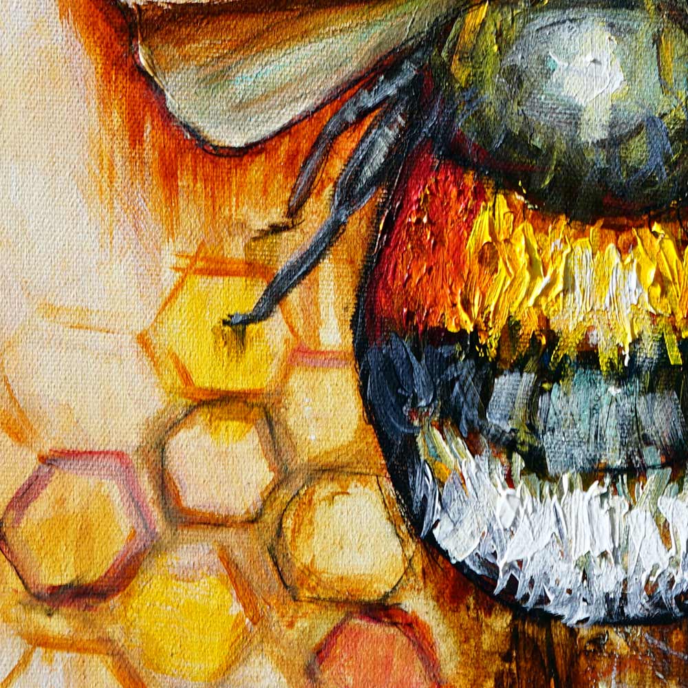 Bumble Bee Fuzzy body painting detail