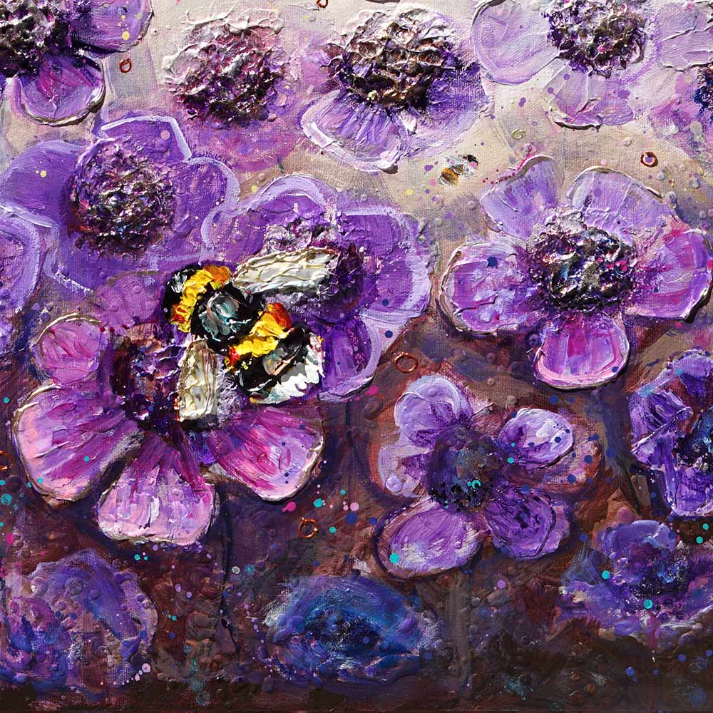 Detailed bumblebee in flight